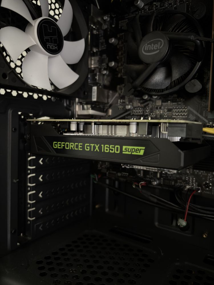 Computador Gamer TORRE, com PERIFÉRICOS incluidos!! (NEGOCIÁVEL!!)