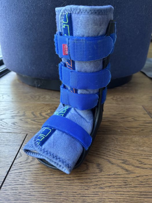 Orteza Medi walker boot kidz L