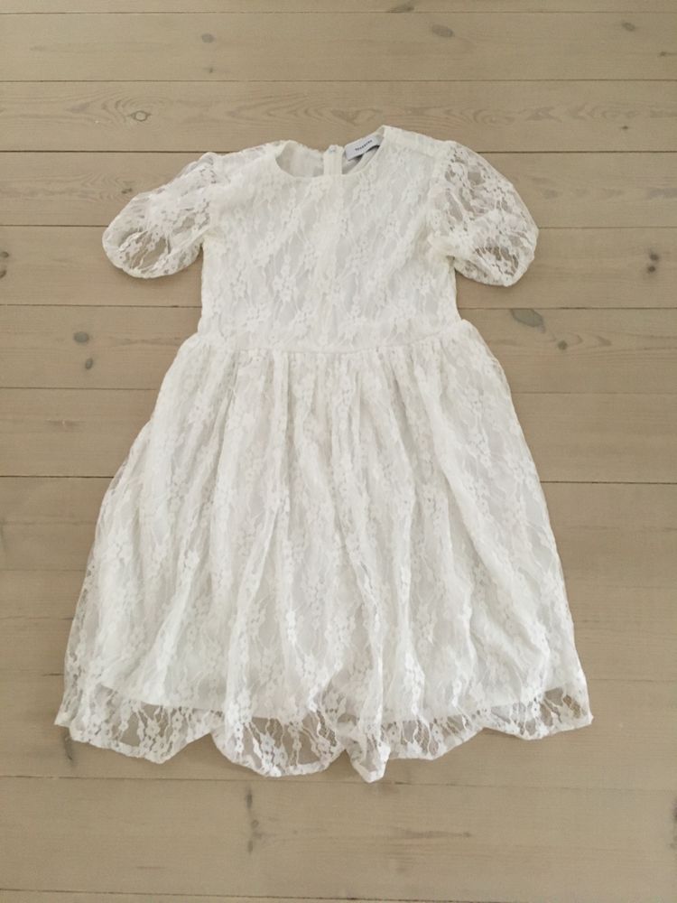 Sukienka koronkowa Reserved 158+Bluza Reserved