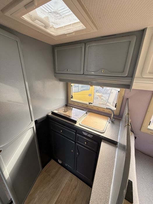 Camper Kamper Ford 2.5 diesel Markiza Solary Osobny Prysznic 4 osoby