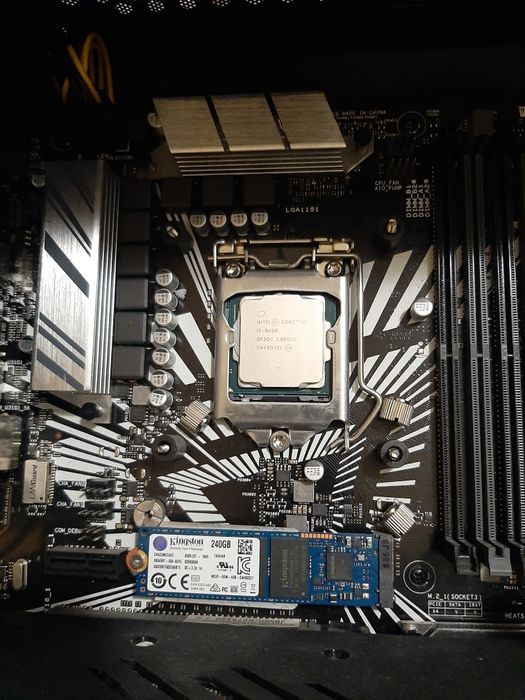 Процесор intel i5-8400