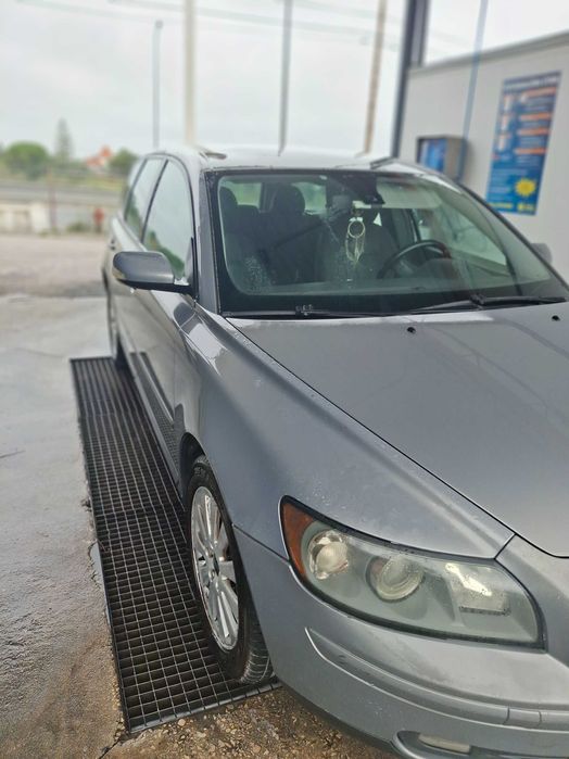 Vendo Volvo v50 136 cv 1.9 c por 4400 eur