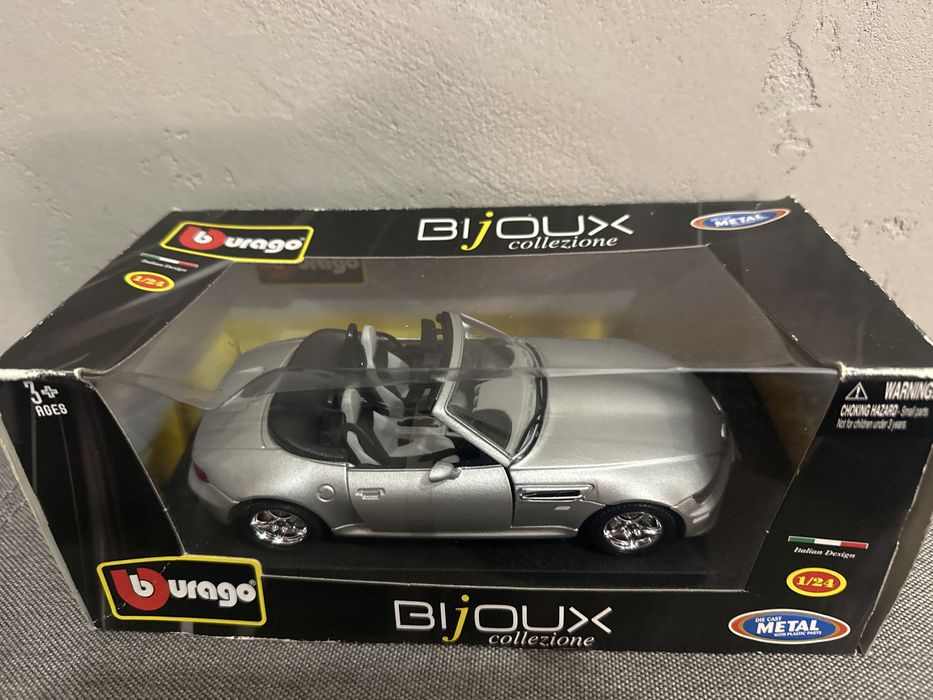 BMW Roadster Burago nowy