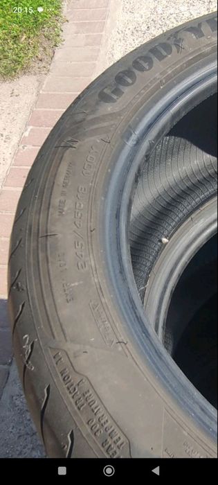 Резина шини R18 245/45