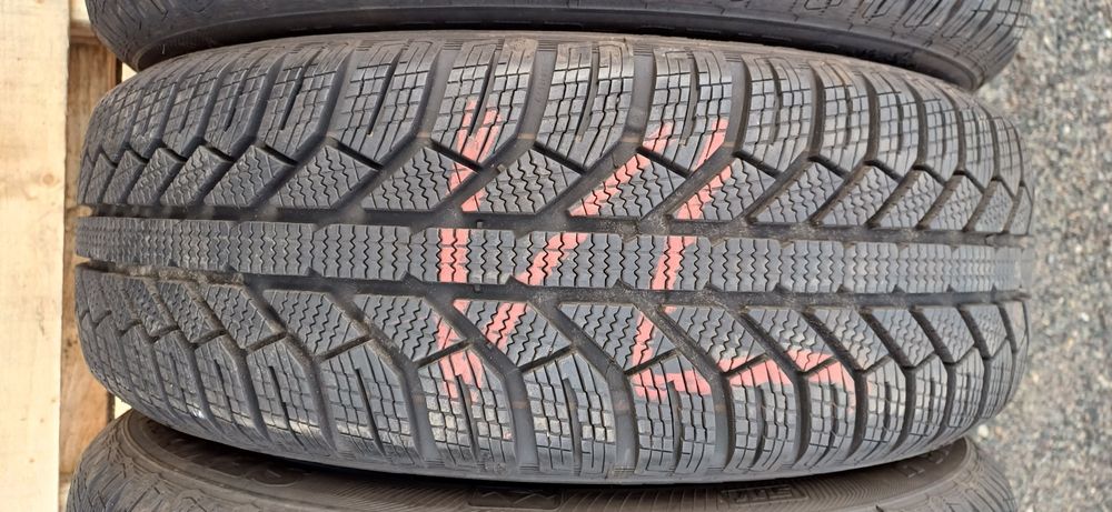 195/60R16 89H SEMPERIT , komplet opon zimowych.