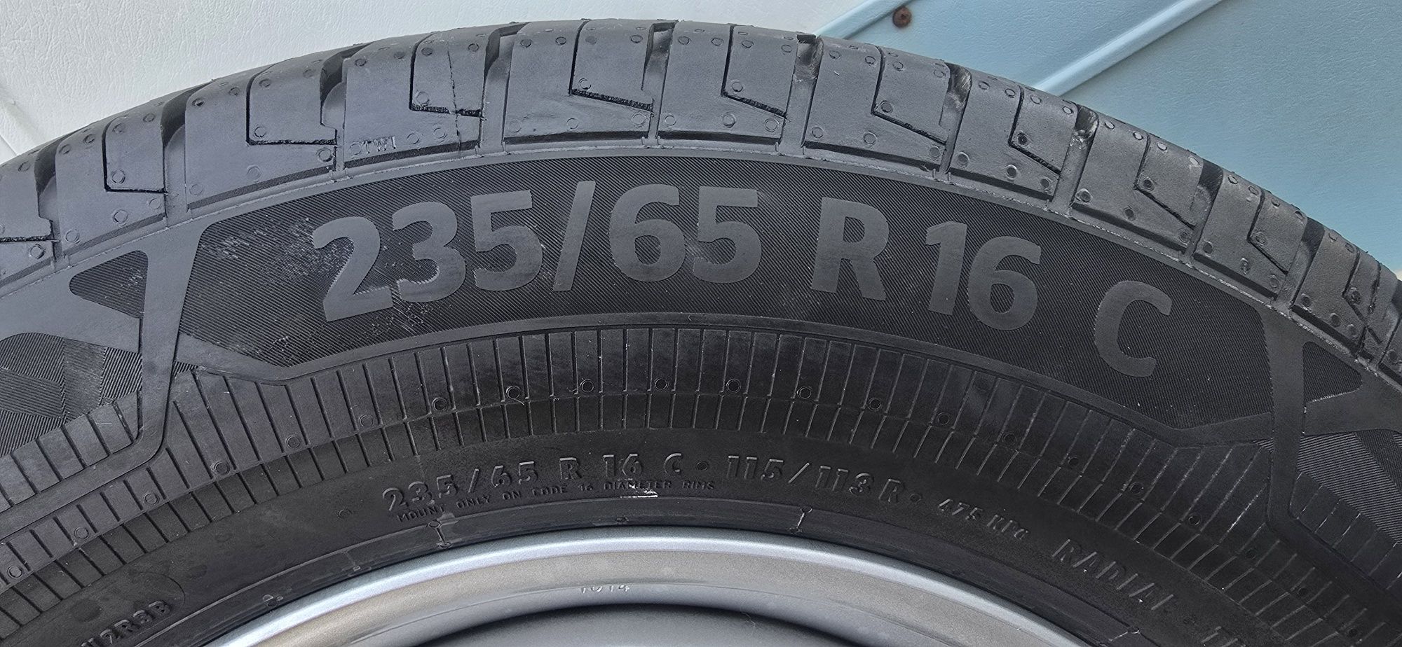 Opony z felgami  Ford Transit 235/65/16C