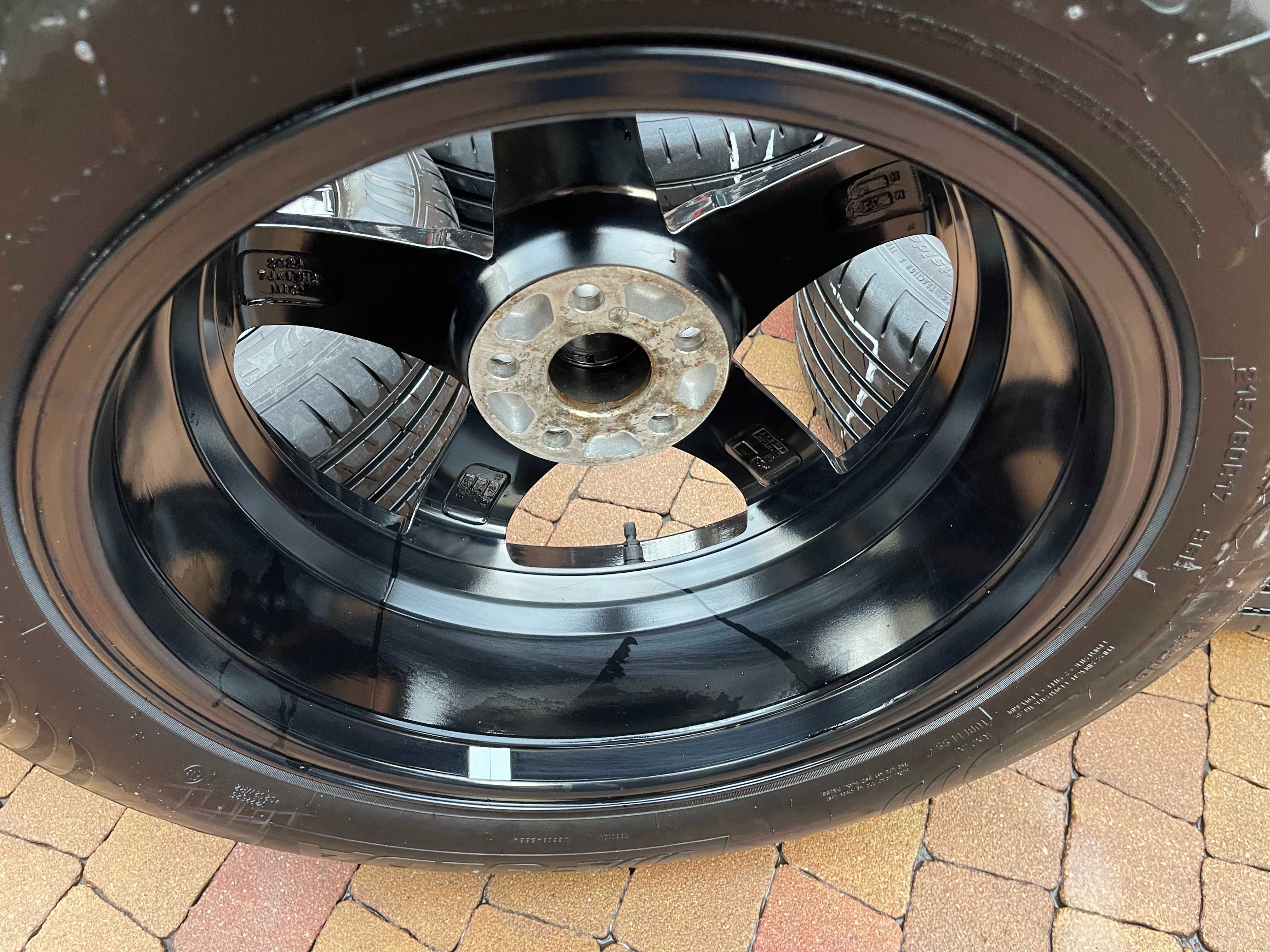 3726. Koła letnie Opel Mokka Trax 5x105 czarne 215/60/17 Fulda 7/8mm