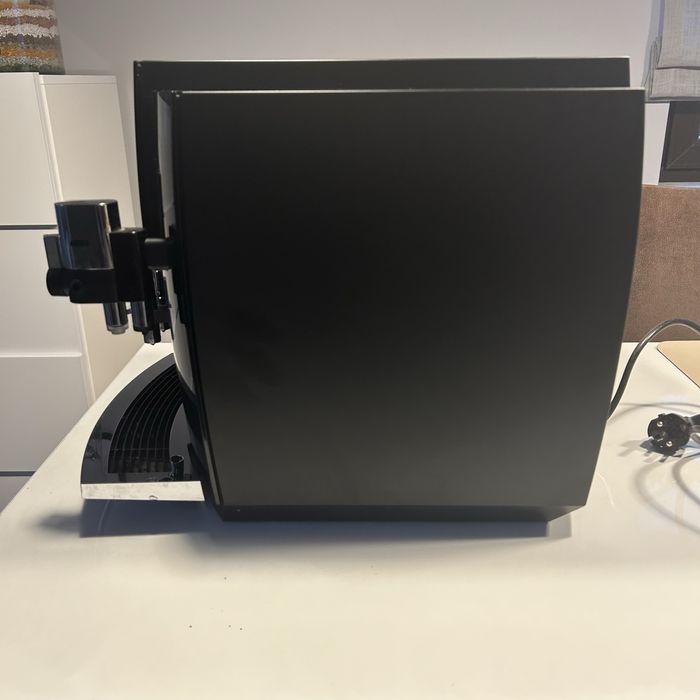 Ekspres do kawy Jura s8