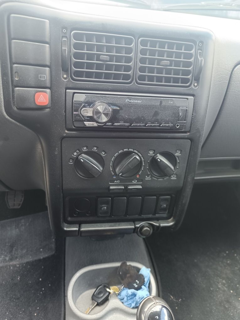 VW Caddy 1.9 SDI com AC 09/2002