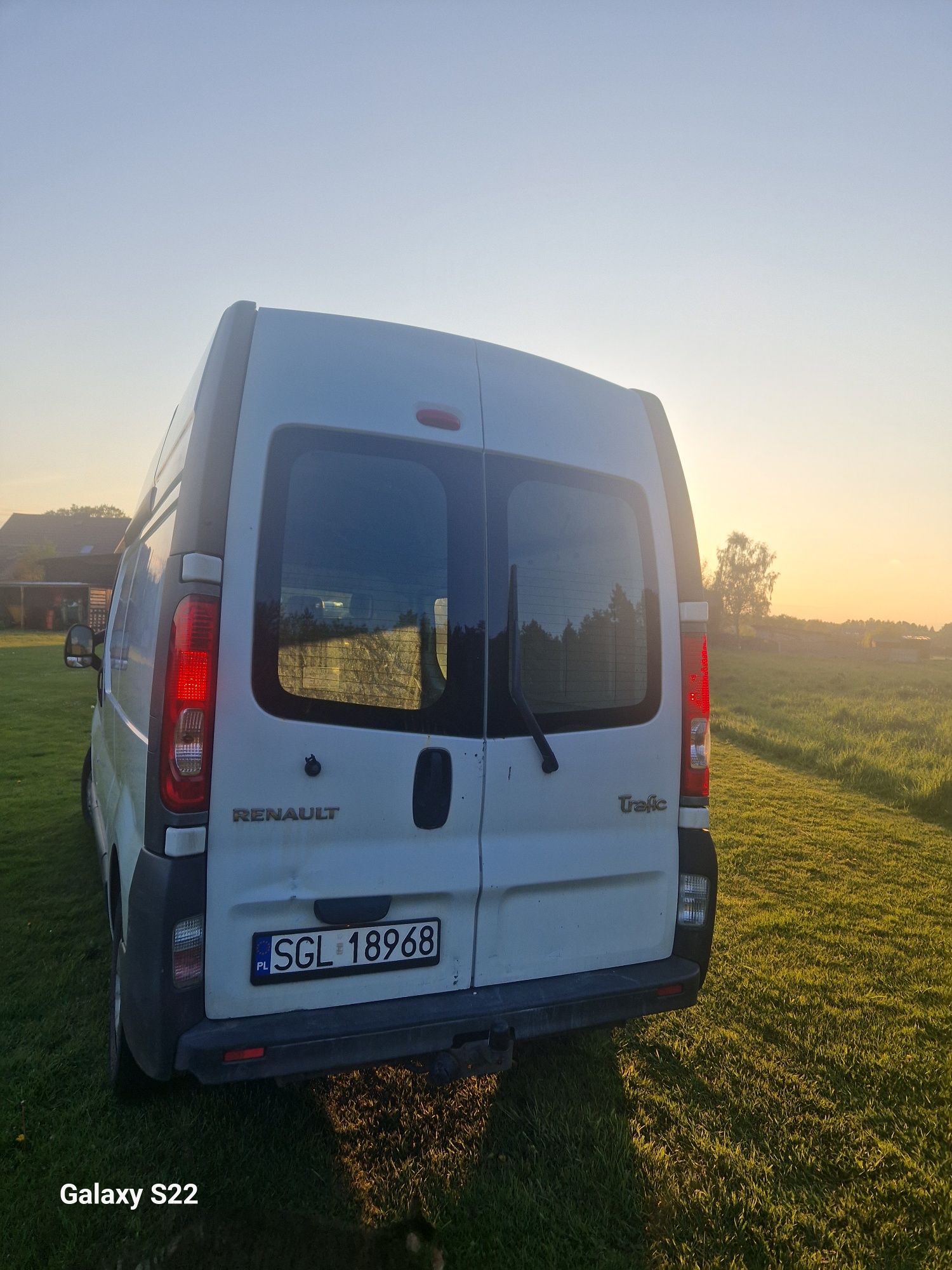 Sprzedam Renault Trafic Long