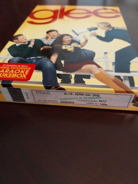 Glee - 1ª temporada, DVD, 22 episódios + exclusivos karaoke e jukebox