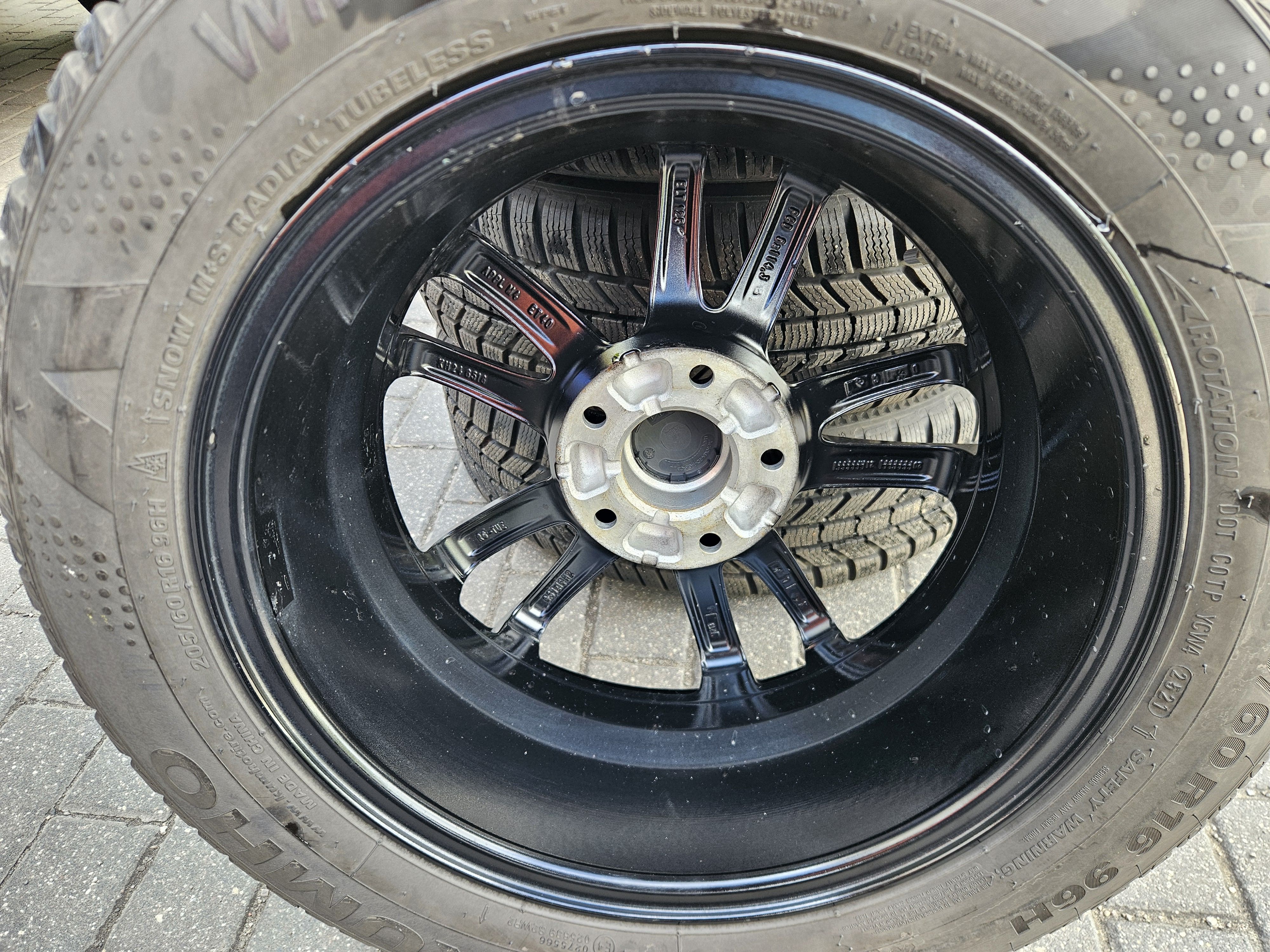 4x Felgi alu KIA OE 6.5 x 16 5x114,3 ET40 CZARNE Ceed Proceed XCeed