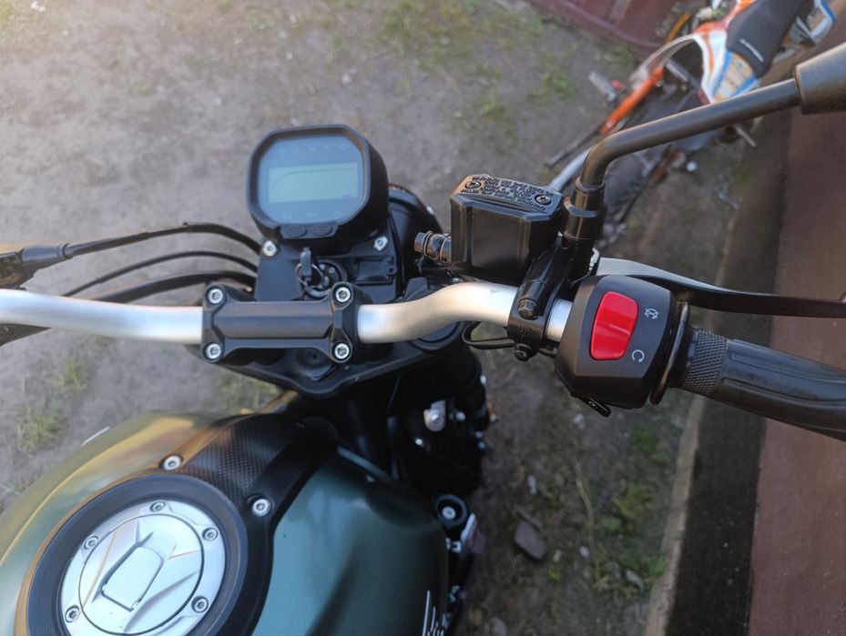Loncin Voge 300 ac