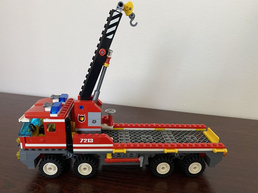 LEGO CITY 7213 Ciężarówka strażacka z łodzią gaśniczą