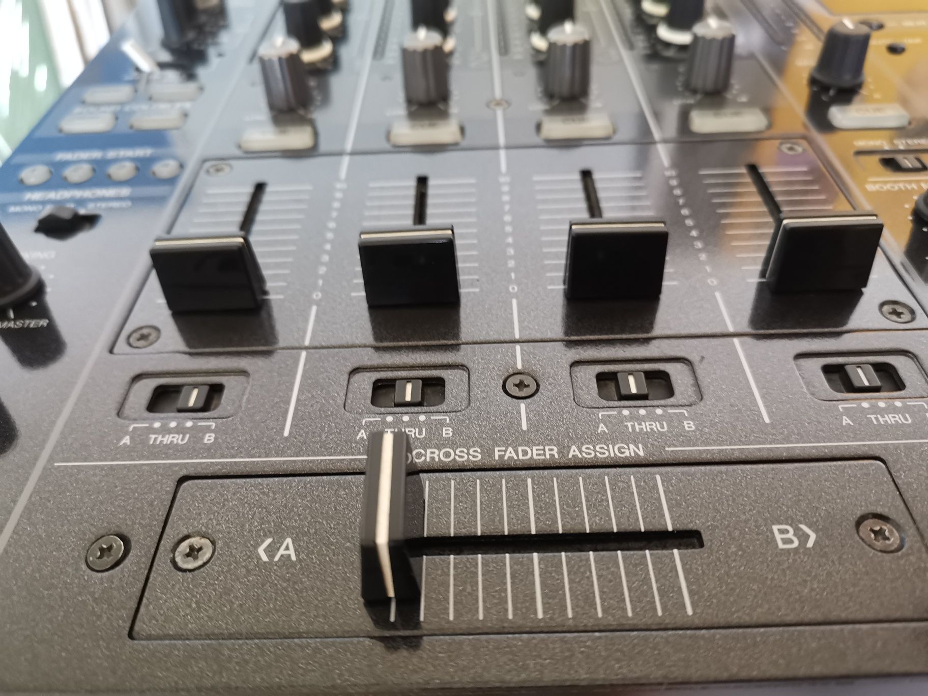 Mixer PIONEER DJM-800 - dj mikser