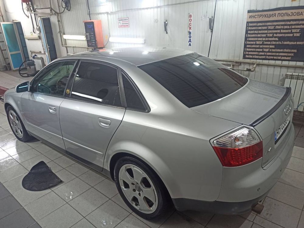 Продам авто aydi A4 b6 торг