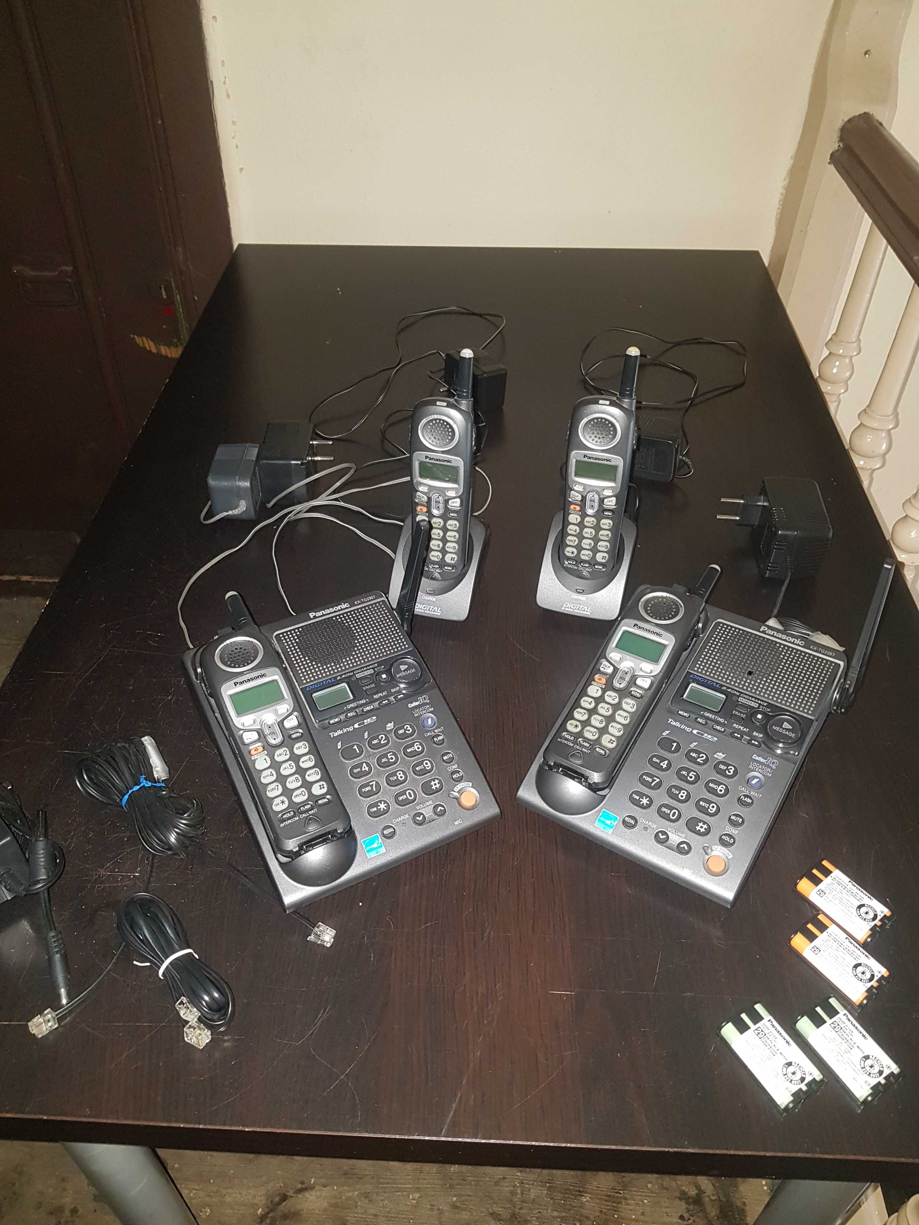 Stacjonarny telefon Panasonic KX-TG2357 ,2 x zestawy x 2 słuchawki.