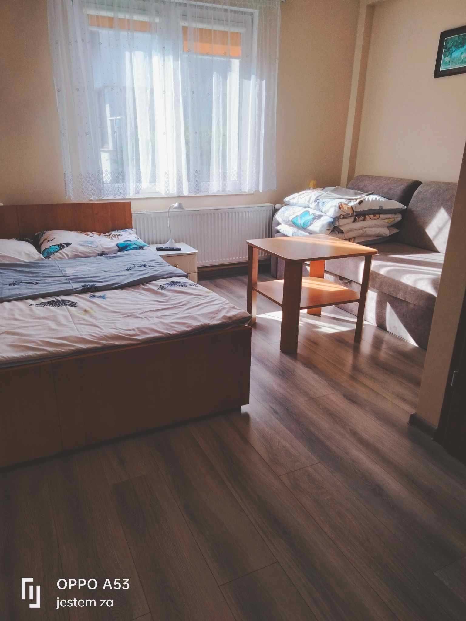 Wolne terminy pokoi 3, 4 i 5 os. na wakacje. Dobra lokalizacja
