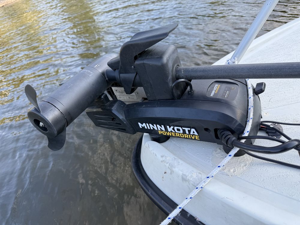Łódka rekreacyjno - wędkarska Lohi 465 honda 50, Lowrance, minn kota