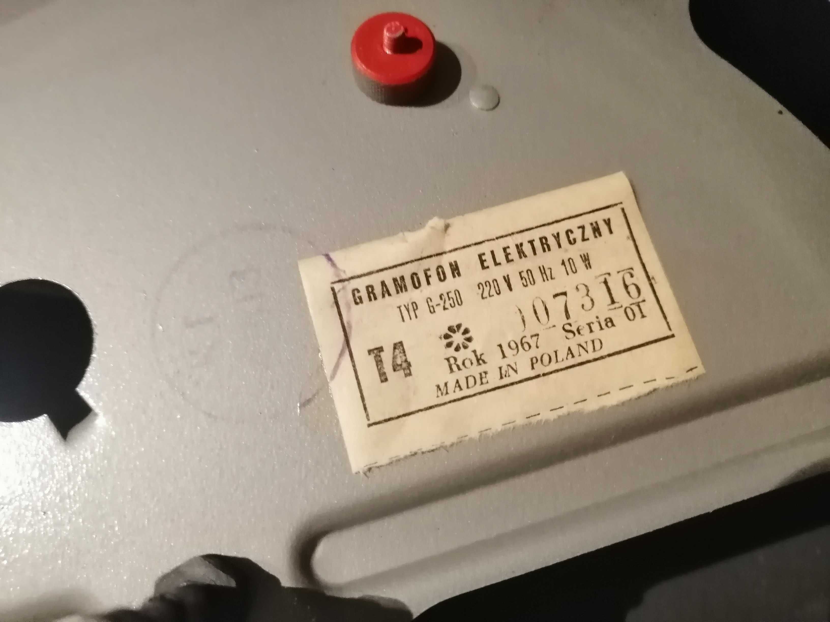 Gramofon elektryczny FONICA Typ G-250 walizkowy  PRL vintage