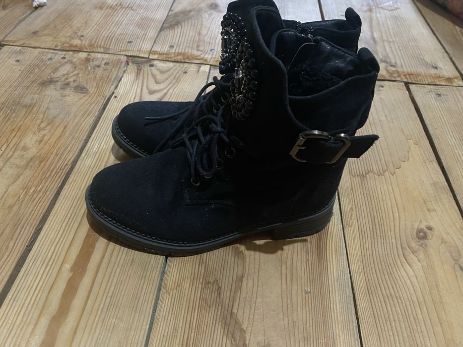 Зимові ботинки жіночі