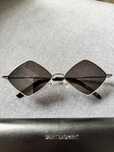 Солнцезащитные очки ромбы Saint Laurent