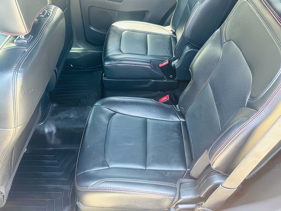 Ford Explorer      2018