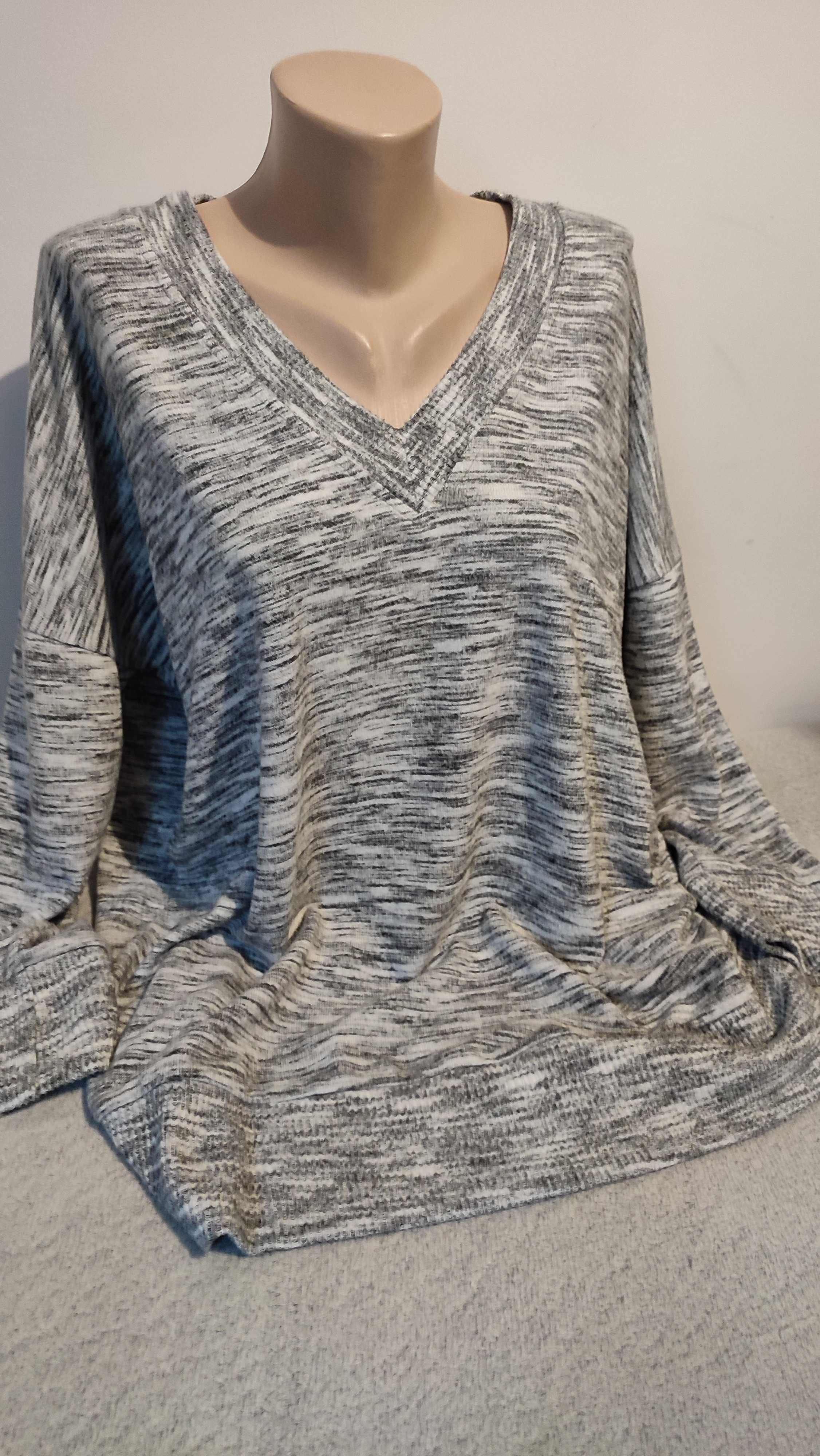 Sweter damski szary z długim rękawem dekolt V plus size 44/46