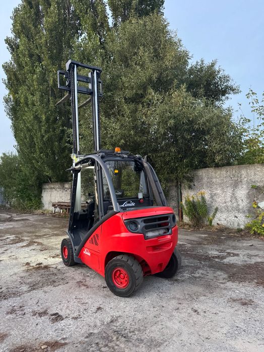 Навантажувач вилковий