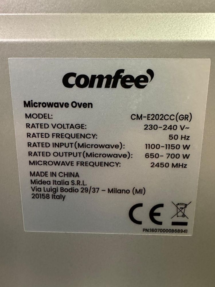 Kuchenka Mikrofalowa Comfee CM-E202CC(GR)