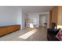 Apartamento t1+1 totalmente remodelado e mobilado a 50mt da avenida...