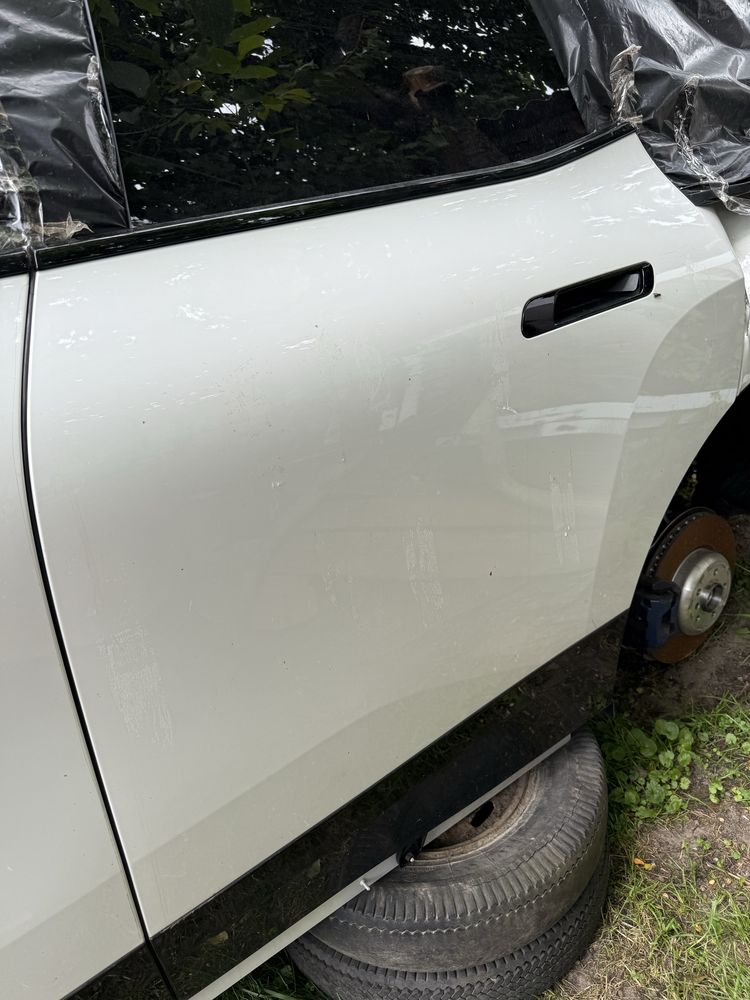 Двері BMW IX,дверка BMW I20,дверь БМВ І20,розборка,шрот