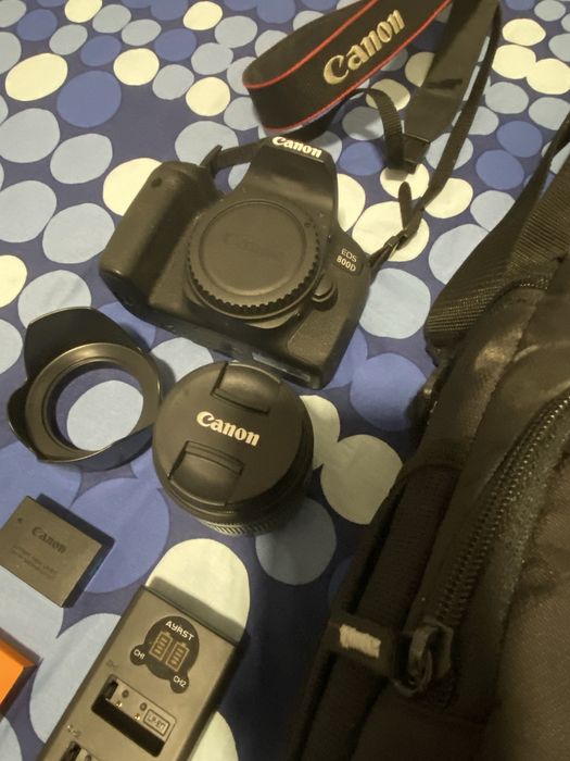 Canon EOS 800D + acessórios