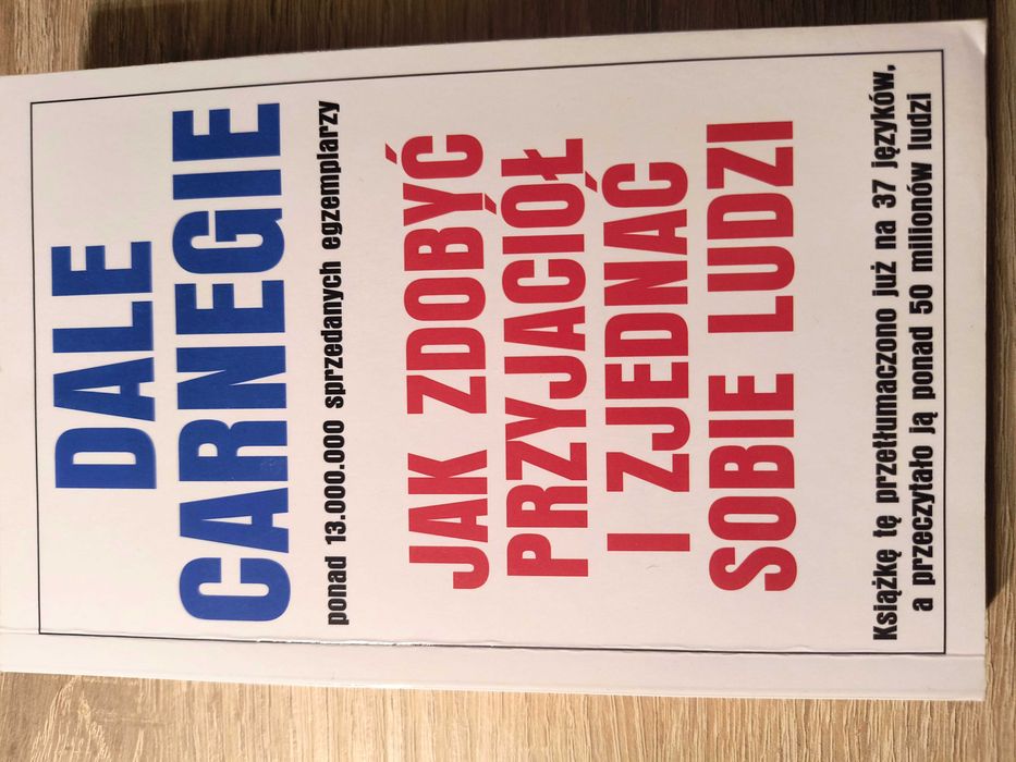 Książka Dale Carnegie Jak zdobyć przyjaciół i zjednać sobie ludzi