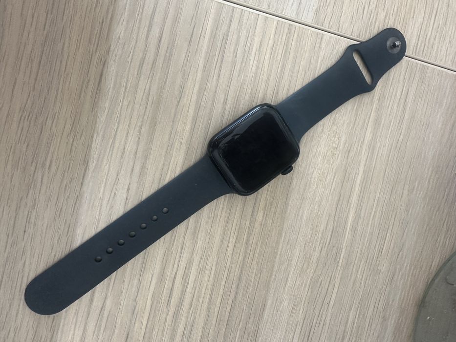 Apple Watch SE LTE 44mm