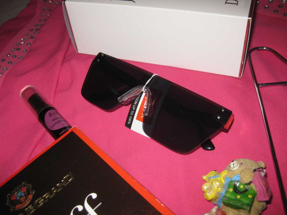 Модні суцільні Сонцезахичтні Сонячні окуляри темні чорні