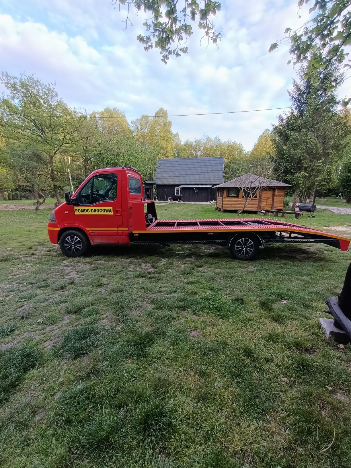 Renault Master autolaweta laweta pomoc drogowa