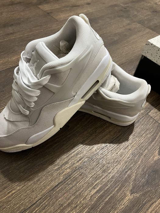 Продам nike air jordan 4RM Новые !