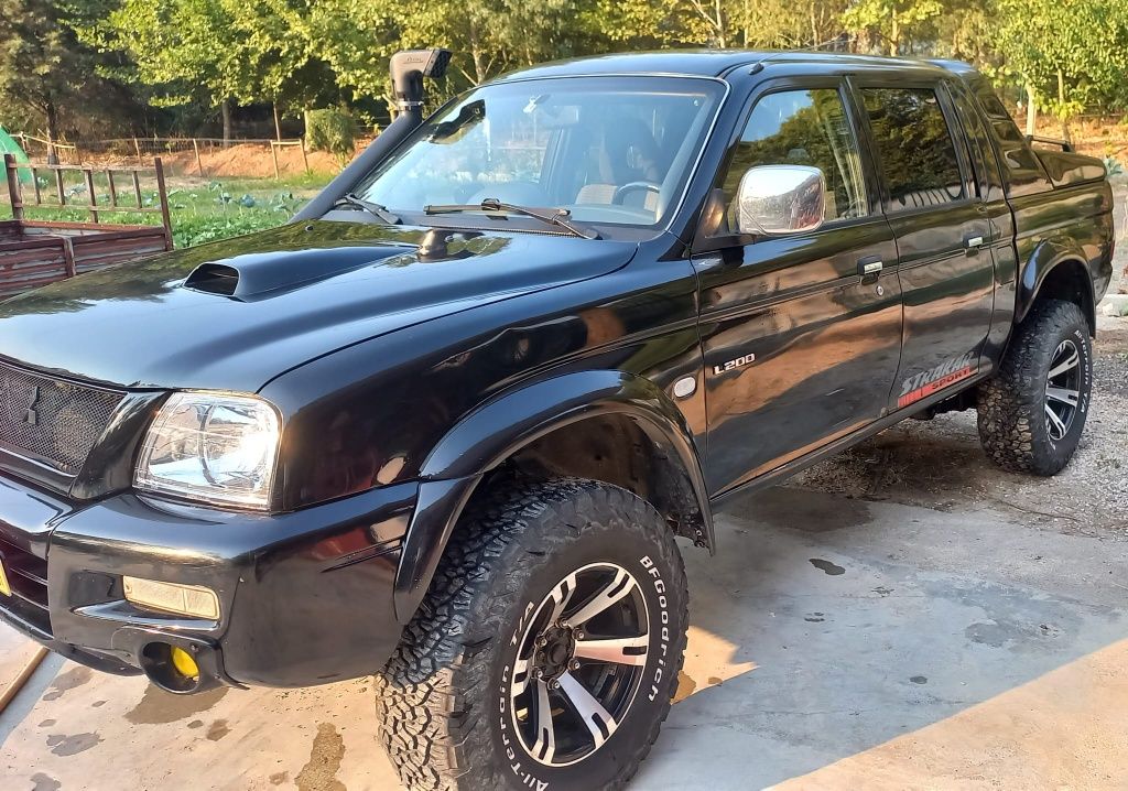Mitsubishi L200 ano 2004 em ótimo estado