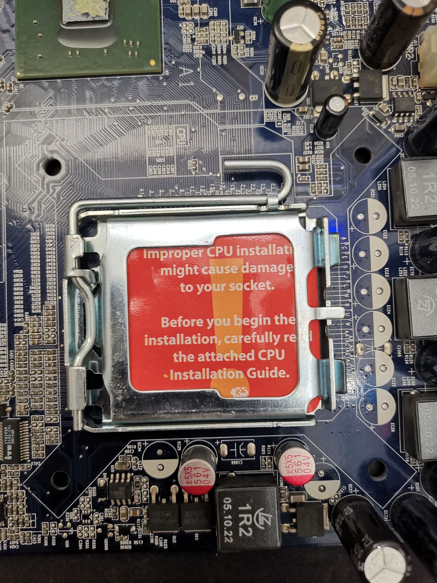 Материнська плата Foxconn 945G7MA-8KS2