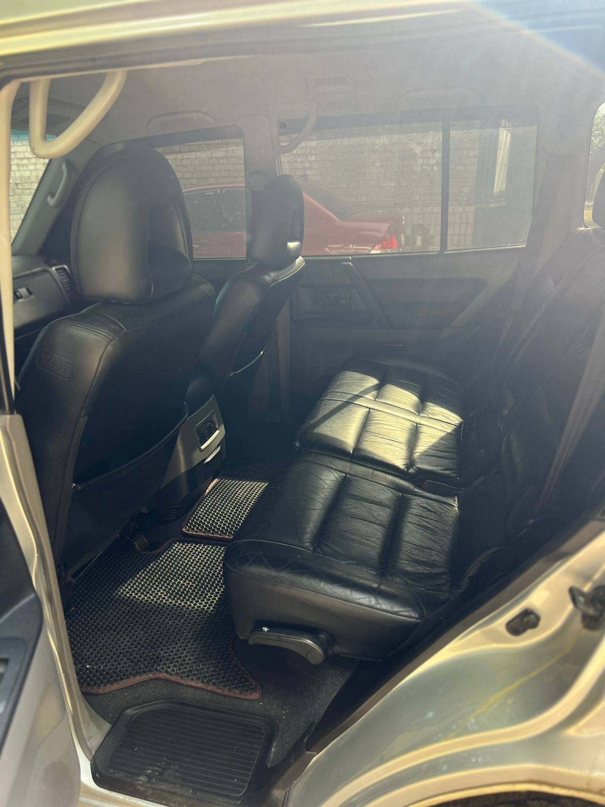 Mitsubishi Pajero Wagon 3.2 DI обмін на легкове