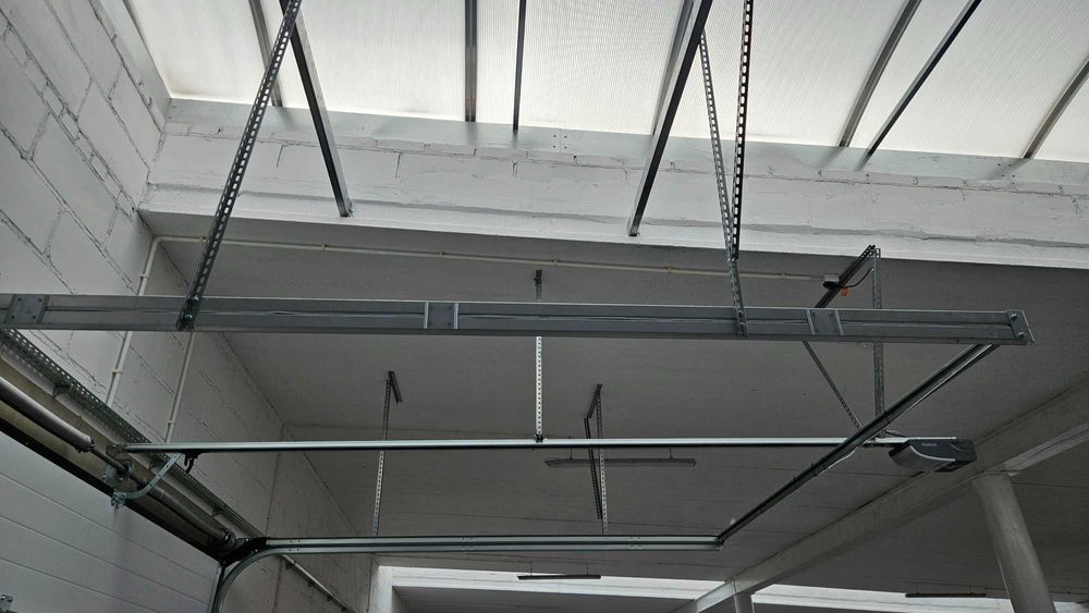 NOWA! Brama segmentowa przemysłowa automat 3000 x 2800 Krispol