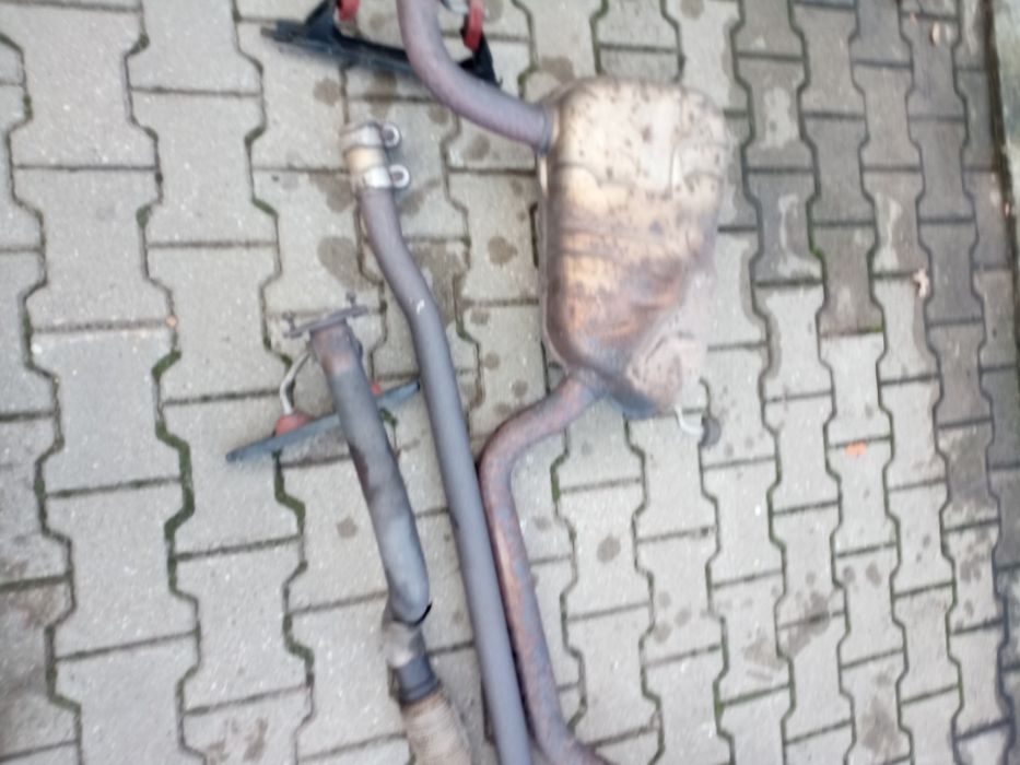 Tłumiki VW Golf 5 kombi 1,4 TSI