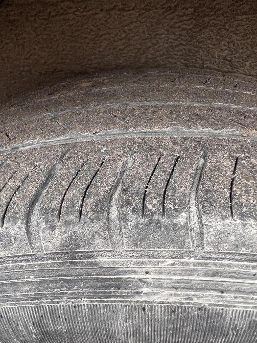 Шини 235 55 R18 літня