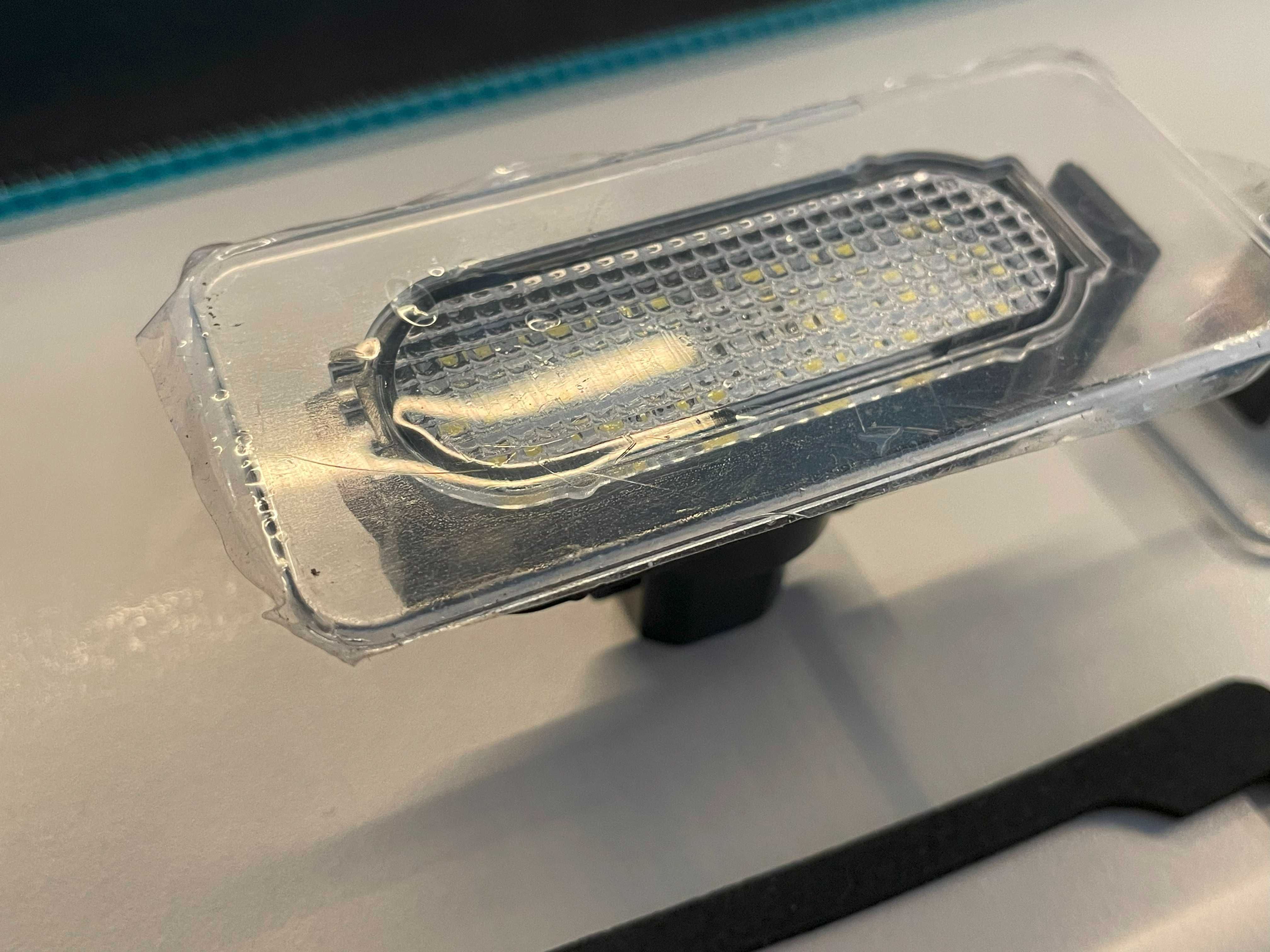 Światła LED do rejestracji w aucie Toyota