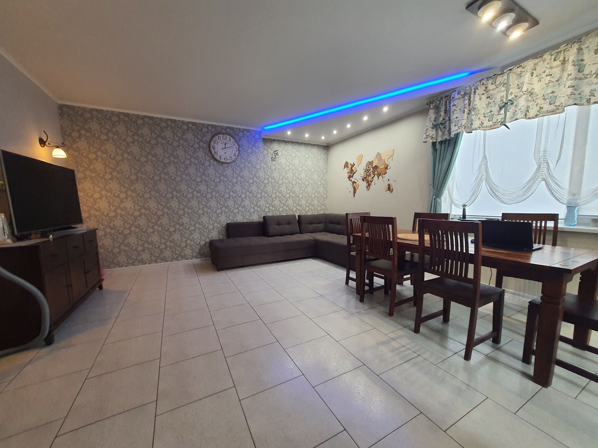 Продам Будинок 140м2, р-н вул. В. Момота