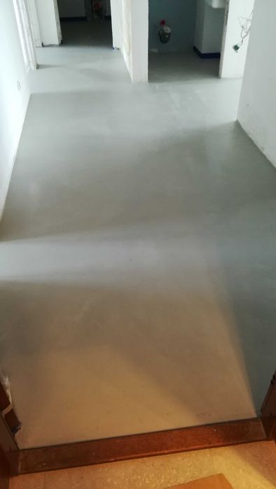 Mikrocement podłogi schody i ściany.
