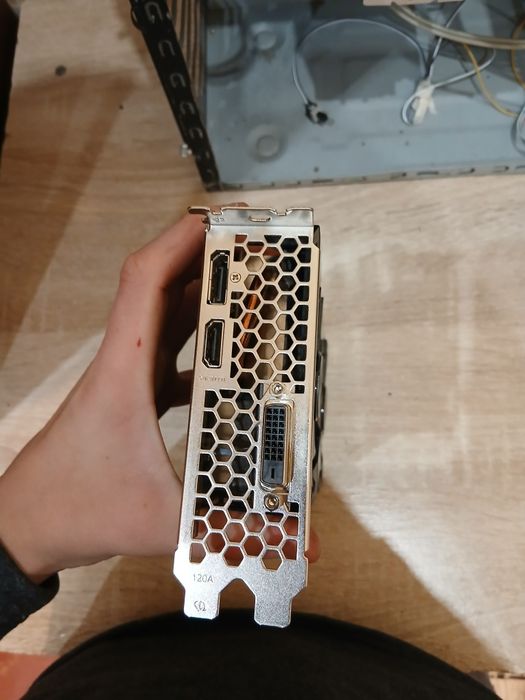 Відео карта rtx 2060 6gb (читати опис)