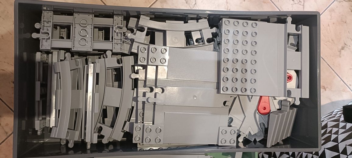 LEGO Duplo 17kg! Plus pojemniki LEGO