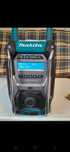 Radio makita mr003